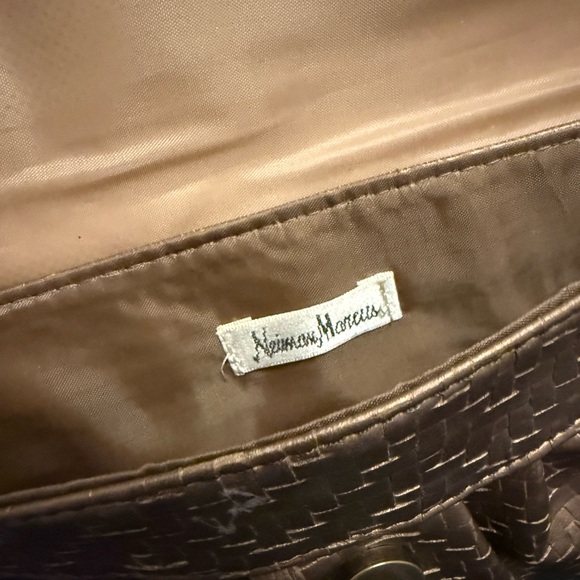 Vintage Neiman Marcus Bronze Woven Clutch - Picture 2 of 3